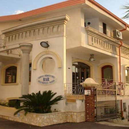 Hotel Mistef Falerna Exterior foto